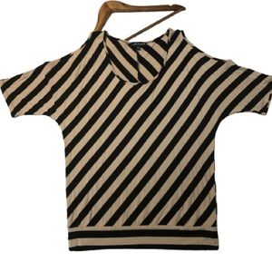 EUC Cable & Guage Cold Shoulder Top